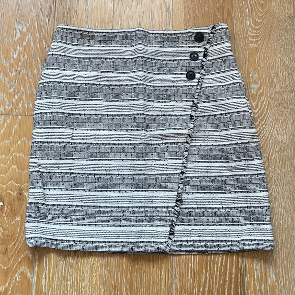 LOFT Dresses & Skirts - LOFT Tweed Stripe Asymmetrical Skirt Fray Hem with Buttons